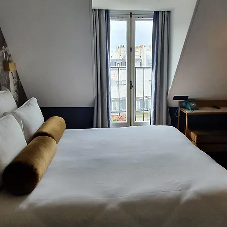 Les Jardins Du Luxembourg Hotel 4*