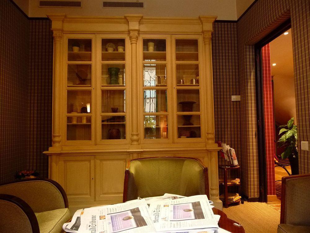 Les Jardins Du Luxembourg Hotel 4*