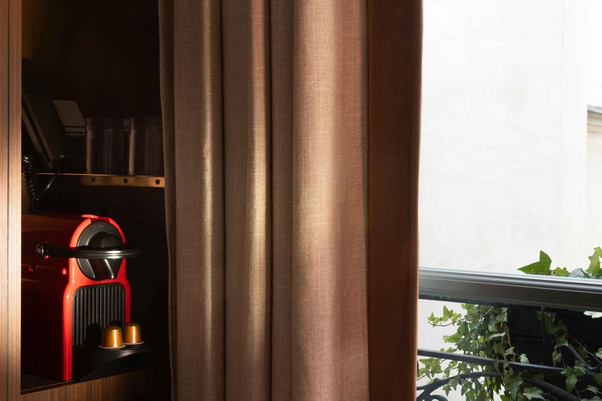 Hotel Les Jardins Du Luxembourg 4*