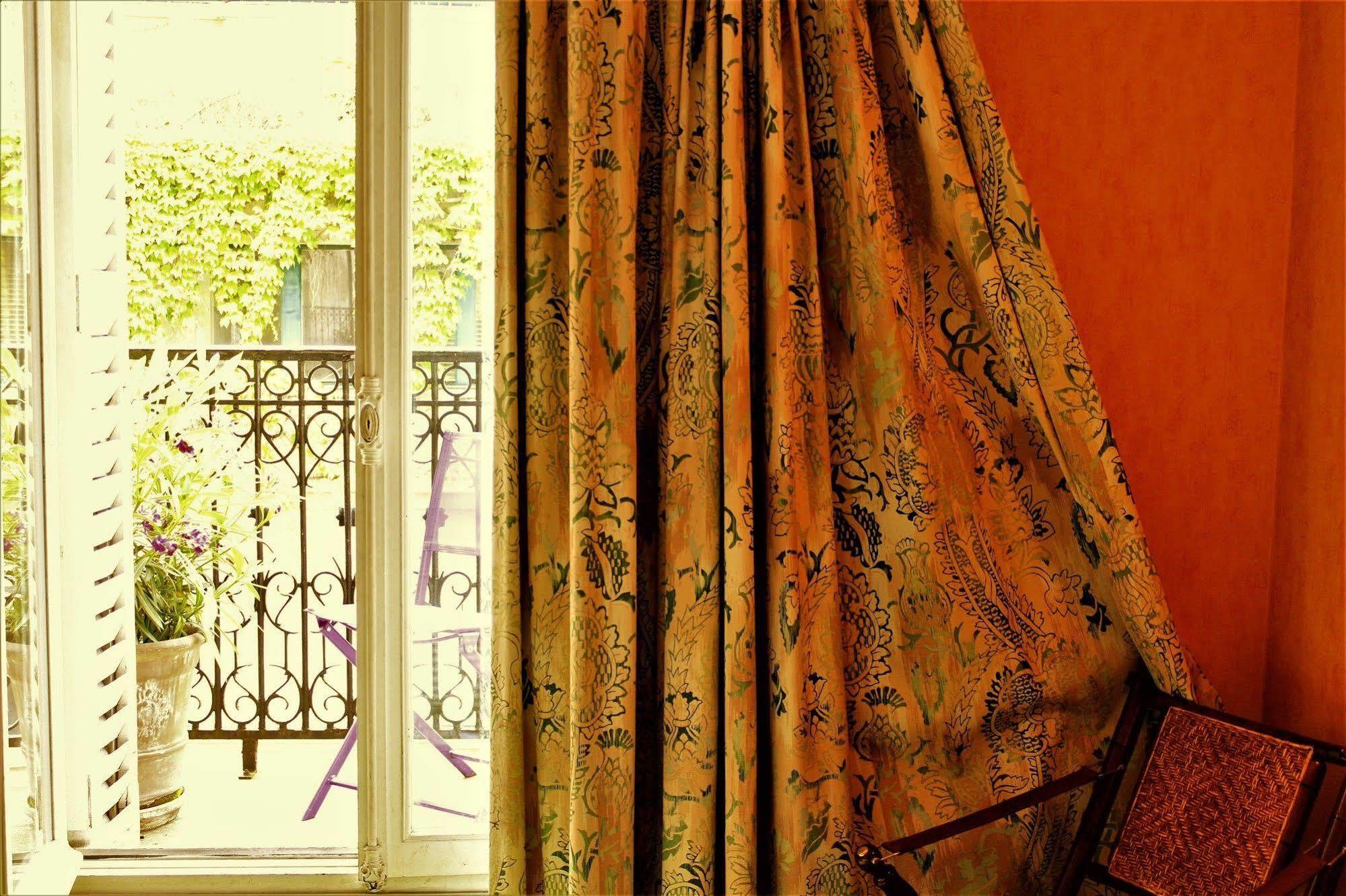 Les Jardins Du Luxembourg Hotel 4*