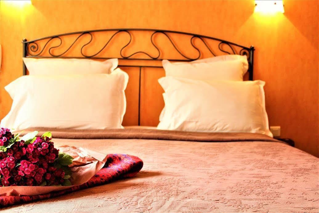 Les Jardins Du Luxembourg 4*